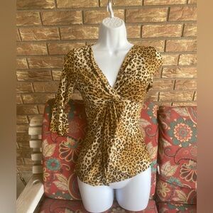 Leopard Top sz S NWT